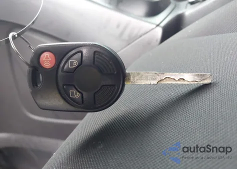 2016 Ford Escape S z USA, uszkodzony, nr VIN 1FMCU0F71GUB88449